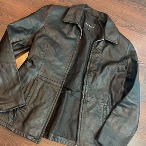 BUFFALO DAVID BITTON LEATHER JACKET with cinched back effect and collar 😎